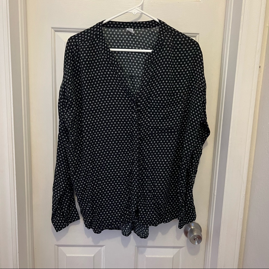 Old Navy Patterned Blouse Button Down